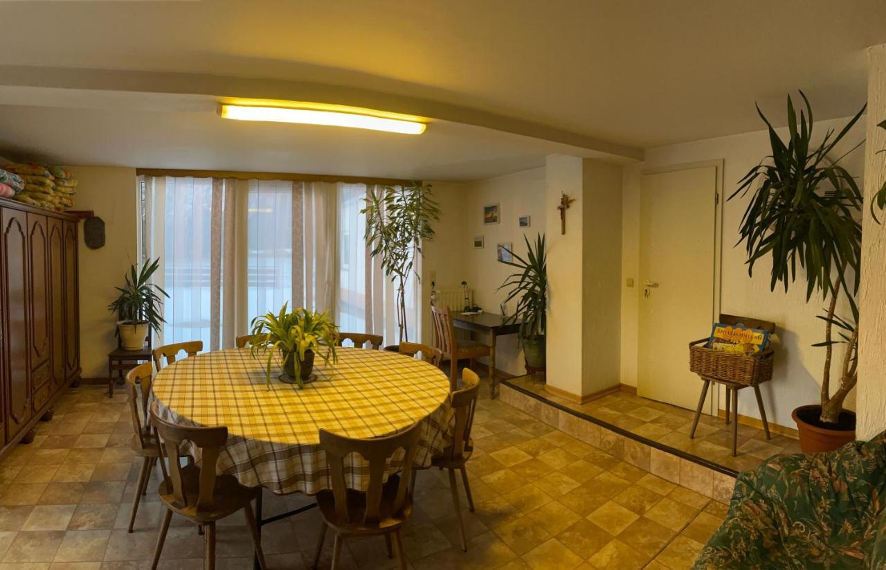 Ferienwohnung Fuer Die Familie Oder Gruppen Nahe Dem Hohen Venn Wirtzfeld Exterior photo